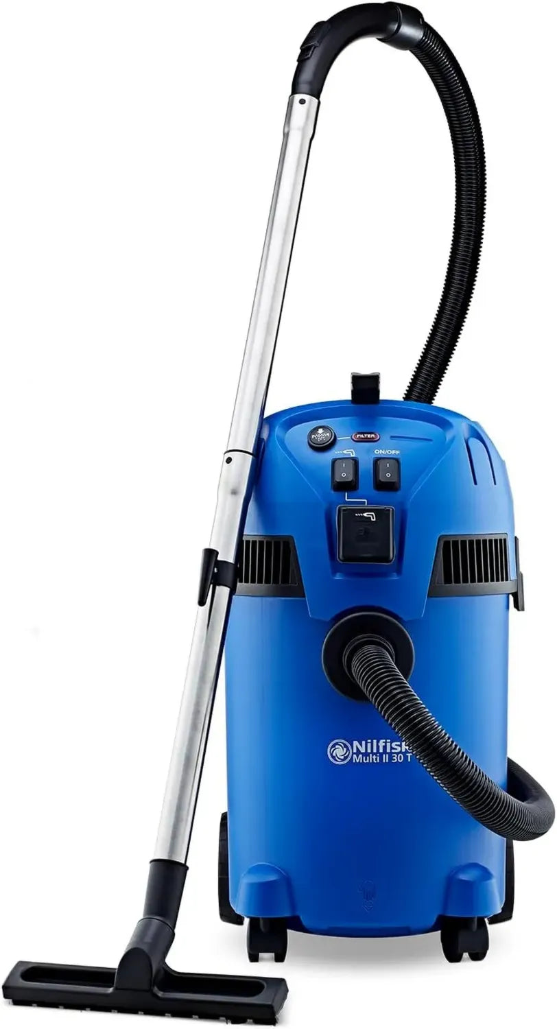 Nilfisk Multi II 30L Nass-Trockensauger mit integrierter Steckdose - Leistungsstarker Reiniger für Werkstatt, Haushalt, Garten und Auto (1400 W)